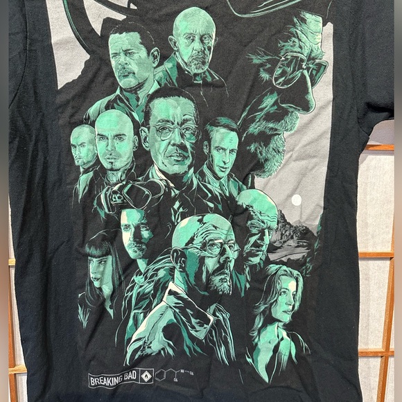 Official Breaking Bad Graphic Tee size small - Picture 2 of 13